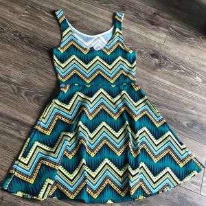 NWOT Fun pattern stretch dress
